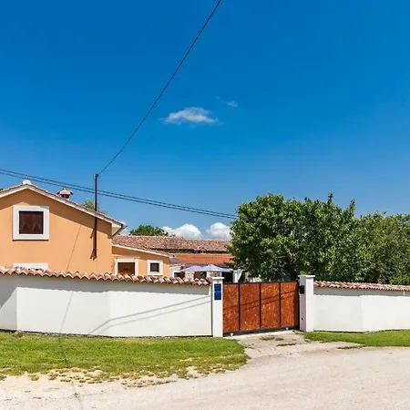 Zvane Holiday home *
